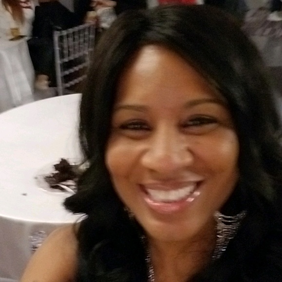 Meet your Posher, Tracey - Picture 1 of 1